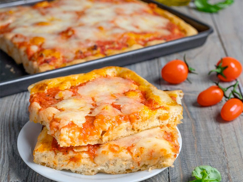 Pizza in teglia