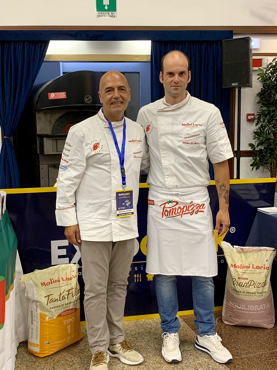 A Expocook Molini Lario al fianco di Luciano Sorbillo