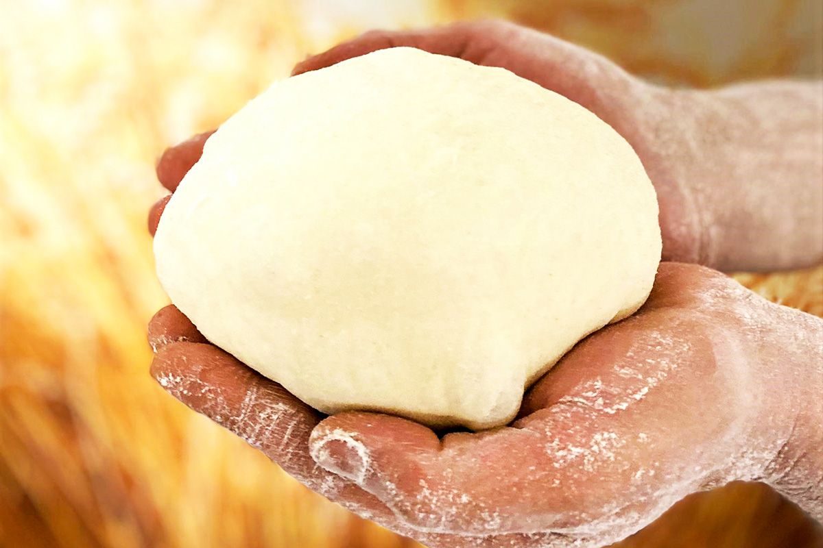 Pasta di pane tra le mani